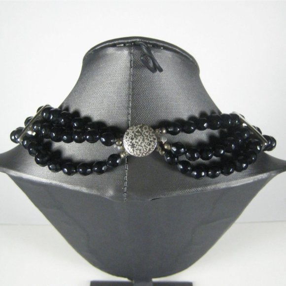 Black Plastic Beaded Collar Necklace 19 Inch Silvertone Vintage 50s Multi-Stran - Picture 8 of 8